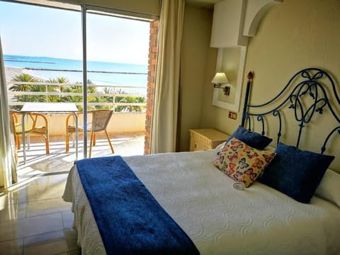 Double Room, Sea View | Premium bedding, desk, free WiFi, wheelchair access