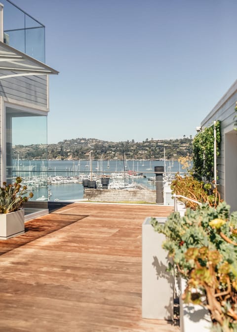 Sundeck