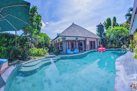 Private pool