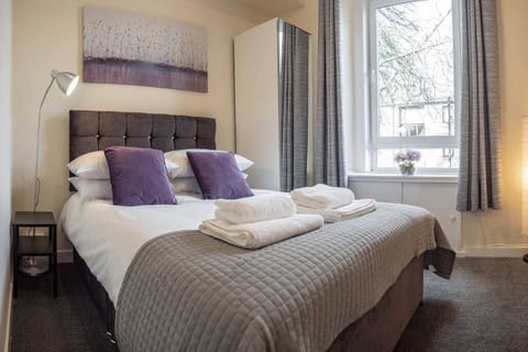 Double bed in the main Bedroom 