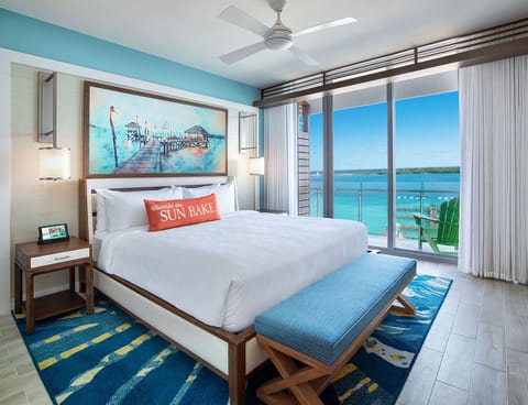 Suite (Jimmy Buffett) | In-room safe, individually decorated, individually furnished, desk
