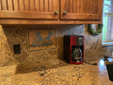 Mr coffee coffee maker with filters included