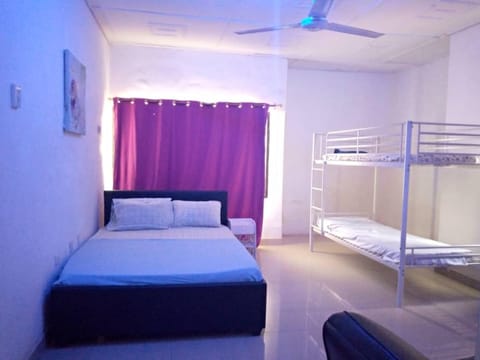 Apartment | 2 bedrooms, iron/ironing board, free WiFi, bed sheets