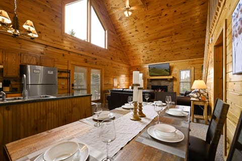 you'll have every comfort at Eagle Song cabin