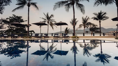 Outdoor pool, sun loungers