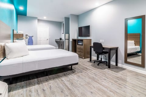 Room, 2 Queen Beds, Accessible, Kitchenette | Room amenity