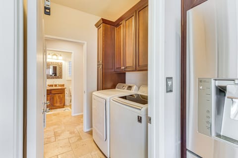 In-Unit Laundry | Washer & Dryer