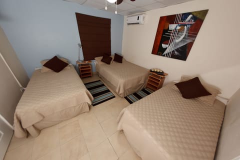 Triple Room | 1 bedroom, individually decorated, individually furnished, desk