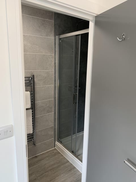 Deluxe Suite, Ensuite (Paddington ) | Bathroom | Towels