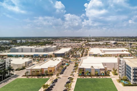 In-room safe, desk, laptop workspace, blackout drapes