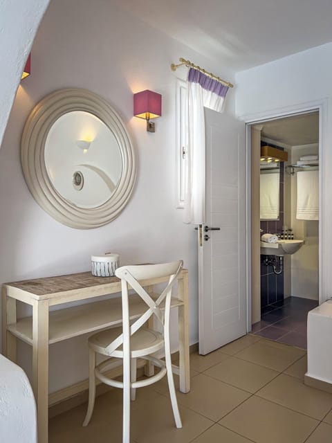 Superior Triple Room, Pool View | Bathroom | Bathtub, jetted tub, free toiletries, hair dryer