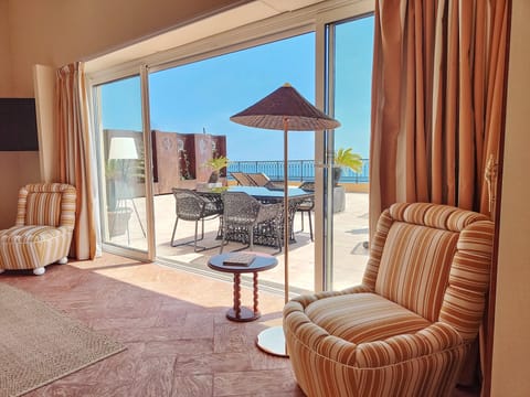 Suite sea view  | Premium bedding, minibar, in-room safe, individually decorated