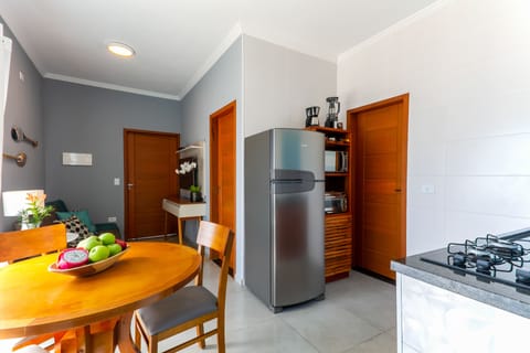 Standard Apartment | Private kitchen | Microwave, oven, stovetop, toaster