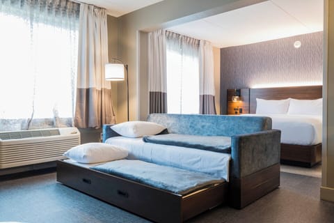 Suite, 1 Bedroom | Pillowtop beds, in-room safe, desk, laptop workspace