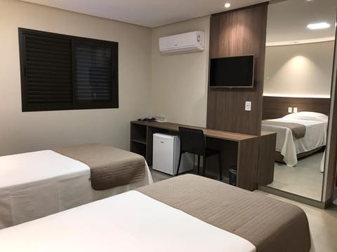 Comfort Single Room | Minibar, desk, laptop workspace, free WiFi