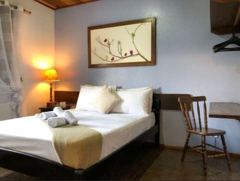 Panoramic Apartment (Apartamento Panorâmico) | Minibar, individually decorated, free WiFi, bed sheets