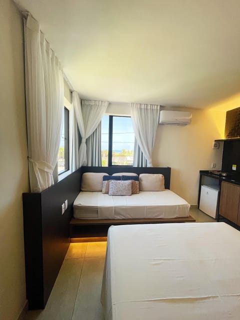 Luxury Room, Beach View | Desk, free WiFi, bed sheets