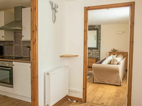 Furniture, Cabinetry, Building, Wood, Comfort, Mirror, Bed Frame, Interior Design, House, Door