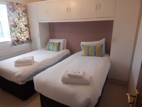 Family House | Iron/ironing board, travel crib, free WiFi, bed sheets