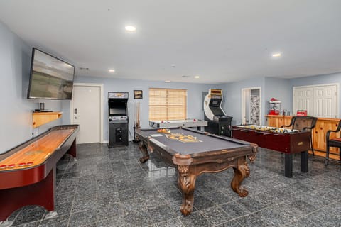 Game room in Barn dominium