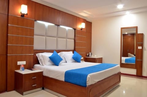Deluxe Double Room | Minibar, soundproofing, free WiFi, bed sheets