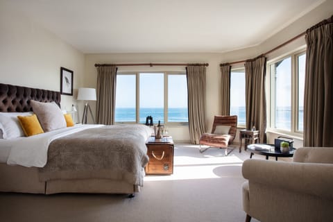 Luxury Double Room | Desk, iron/ironing board, rollaway beds, free WiFi