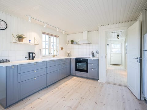 House | Private kitchen | Highchair