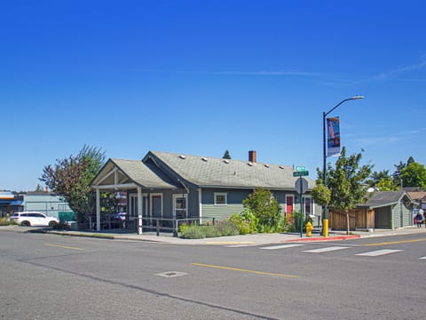 Cozy Corner Suites located in downtown Friday Harbor.
