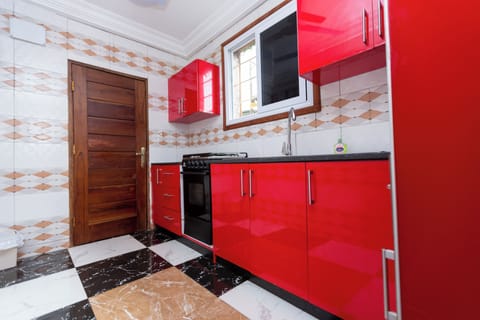 Deluxe Double Room | Private kitchen | Mini-fridge, microwave, stovetop, rice cooker