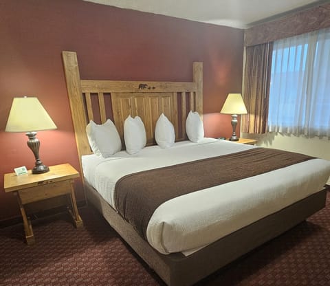 Standard Room | Iron/ironing board, free WiFi, bed sheets, alarm clocks