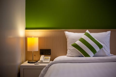 Deluxe Double Room, Balcony | In-room safe, desk, free WiFi, bed sheets