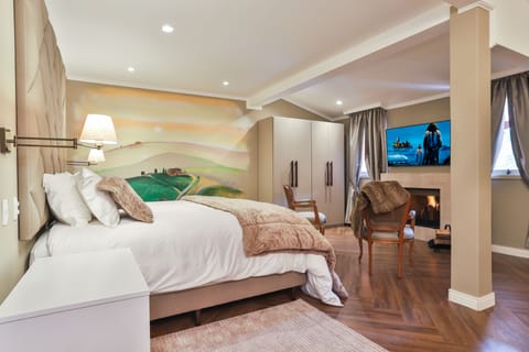 Suite (Principesca) | Egyptian cotton sheets, premium bedding, minibar, in-room safe