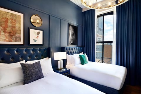 Frette Italian sheets, premium bedding, free WiFi, bed sheets