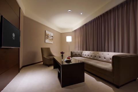 Presidential Suite, 1 King Bed (President Suite)-Parking Available | Living area | LCD TV