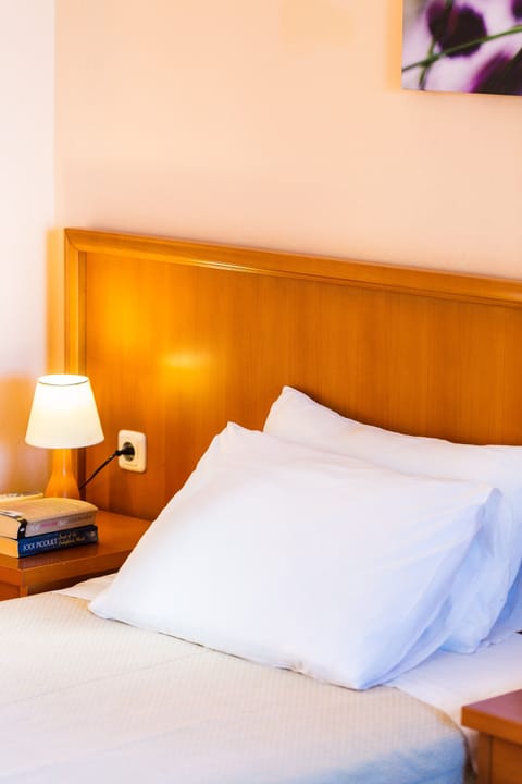 Maid service, towels and linen are provided.
