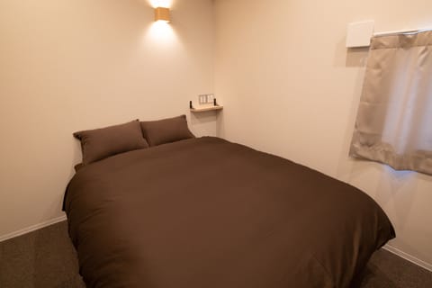 Double Room, 1 Double Bed | Hypo-allergenic bedding, iron/ironing board, free WiFi, bed sheets