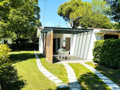 Villa, 3 Bedrooms, Patio, Garden View | Terrace/patio