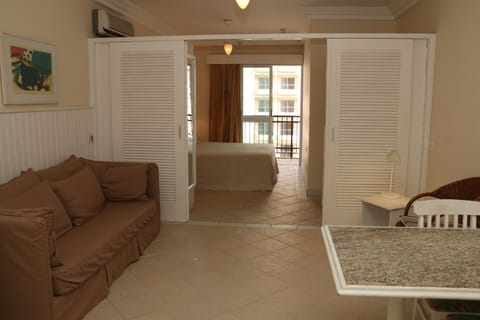 Standard Double Room | Bathroom | Shower, free toiletries, hair dryer, towels