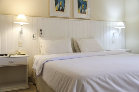 Standard Double Room | 1 bedroom, minibar, in-room safe, desk