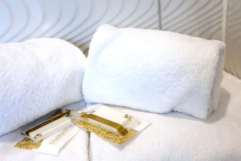 In-room safe, desk, soundproofing, free WiFi