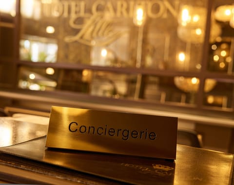 Concierge desk