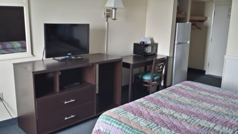 Room, 1 King Bed, Balcony, Ocean View | Free WiFi, bed sheets