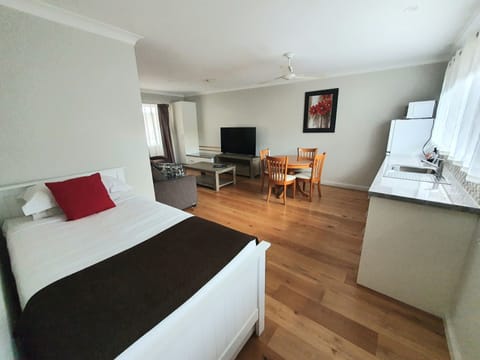 Family Suite | Minibar, in-room safe, iron/ironing board, free WiFi