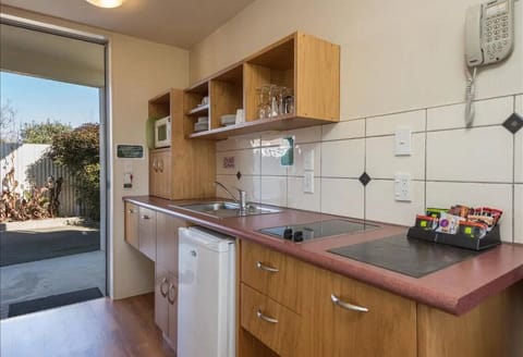 Two Bedroom - Ground Floor | Private kitchenette | Fridge, microwave, stovetop, electric kettle