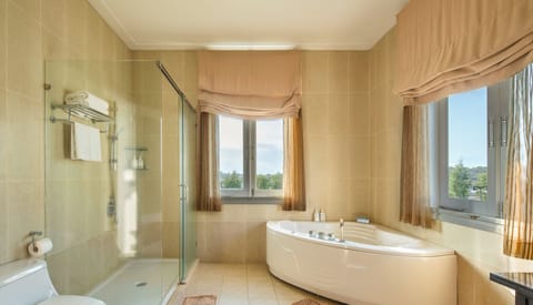 Villa, 3 Bedrooms | Bathroom | Separate tub and shower, jetted tub, rainfall showerhead
