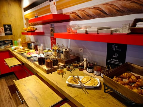 Daily buffet breakfast for a fee