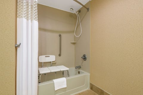 Room, 1 King Bed, Accessible | Bathroom | Free toiletries, hair dryer, bathrobes, towels