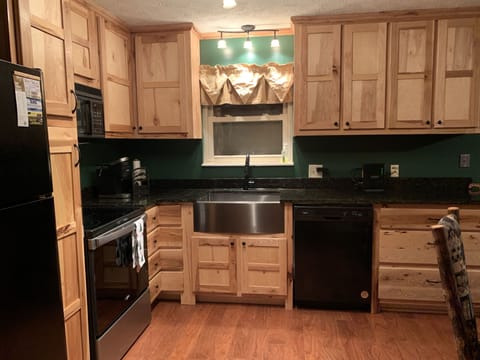 New kitchen (Nov. 2022)