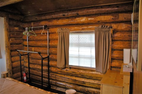 Fir Log Cabin | Premium bedding, bed sheets