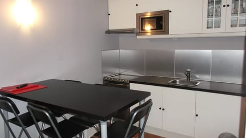 Family Cottage | Private kitchen | Oven, stovetop, espresso maker, coffee/tea maker